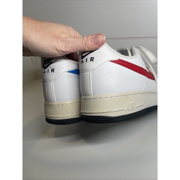 Nike Air Force One Men’s White Mismatched Swooshes Size 14 CT2816-100 - Picture 4 of 15
